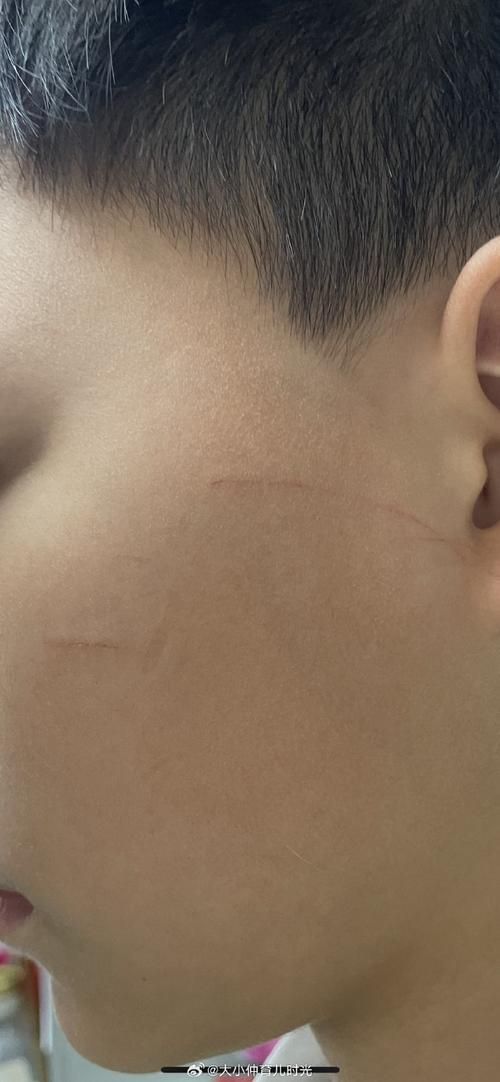黑鱗龍魚最怕三個(gè)東西，關(guān)于黑鱗龍魚的問題