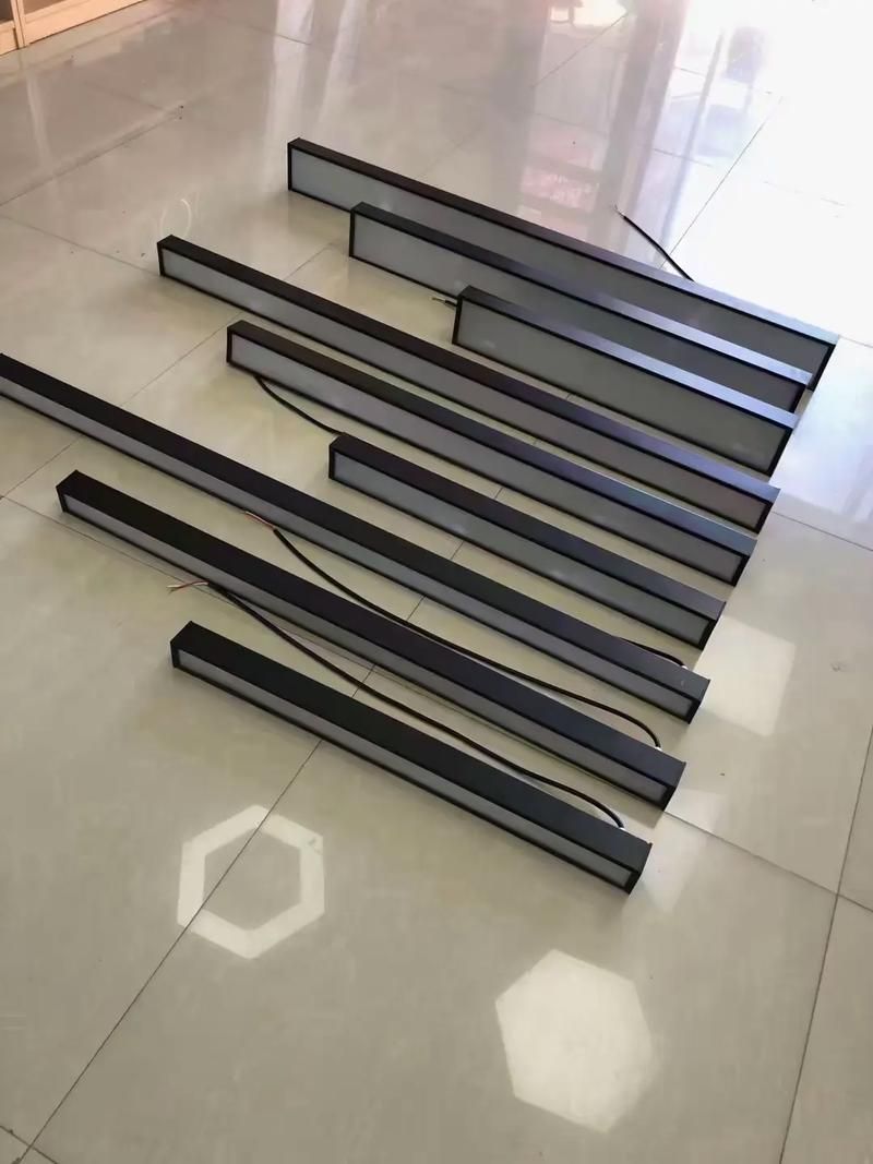 哪種類型的魚缸燈光最好，新手養魚，魚缸燈怎么選