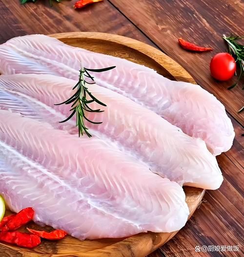 鯧魚和龍利魚哪個更受歡迎，鯧魚和龍利魚哪個更受歡迎鯧魚和龍利魚哪個更受歡迎 鯧魚和龍利魚哪個更受歡迎，鯧魚和龍利魚哪個更受歡迎鯧魚和龍利魚哪個更受歡迎 龍魚百科 第2張