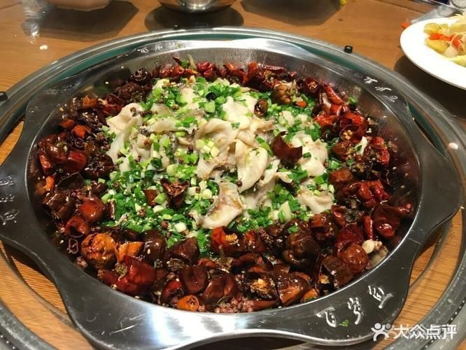 如何制作大豐收的金椒龍魚鍋，大豐收金椒龍魚鍋制作詳解 如何制作大豐收的金椒龍魚鍋，大豐收金椒龍魚鍋制作詳解 龍魚百科 第3張
