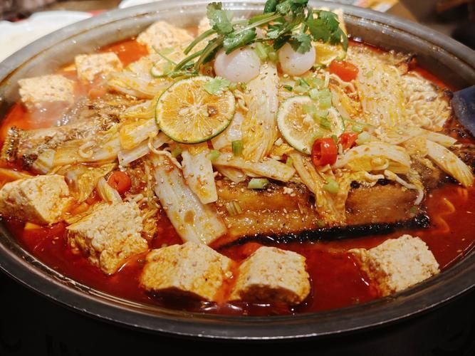 雨山龍魚餐廳有哪些特色飲品，“雨山龍魚餐廳”并非真實存在的獨立餐廳名稱并非獨立餐廳