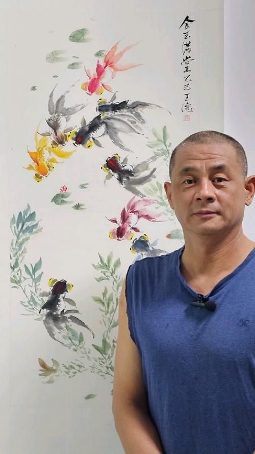 能詳細介紹一下寫意金龍魚的畫法嗎？，寫意金龍魚寫意金龍魚繪畫技法的詳細教程：寫意金龍魚