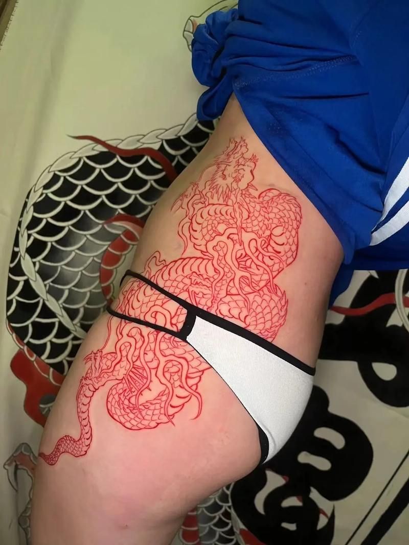 紅龍紋身圖案創意，紅龍紋身的設計風格與部位搭配指南