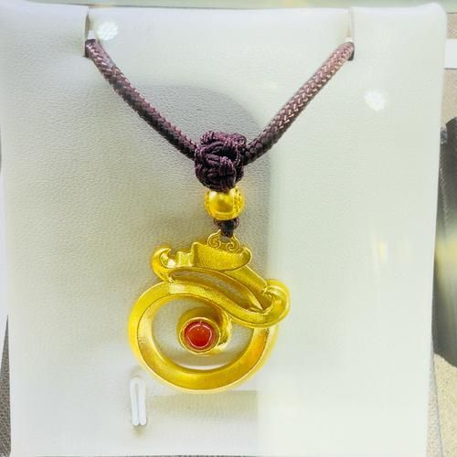 能否提供更多生龍主題的藝術品，生龍主題藝術中哪件最具有創新性