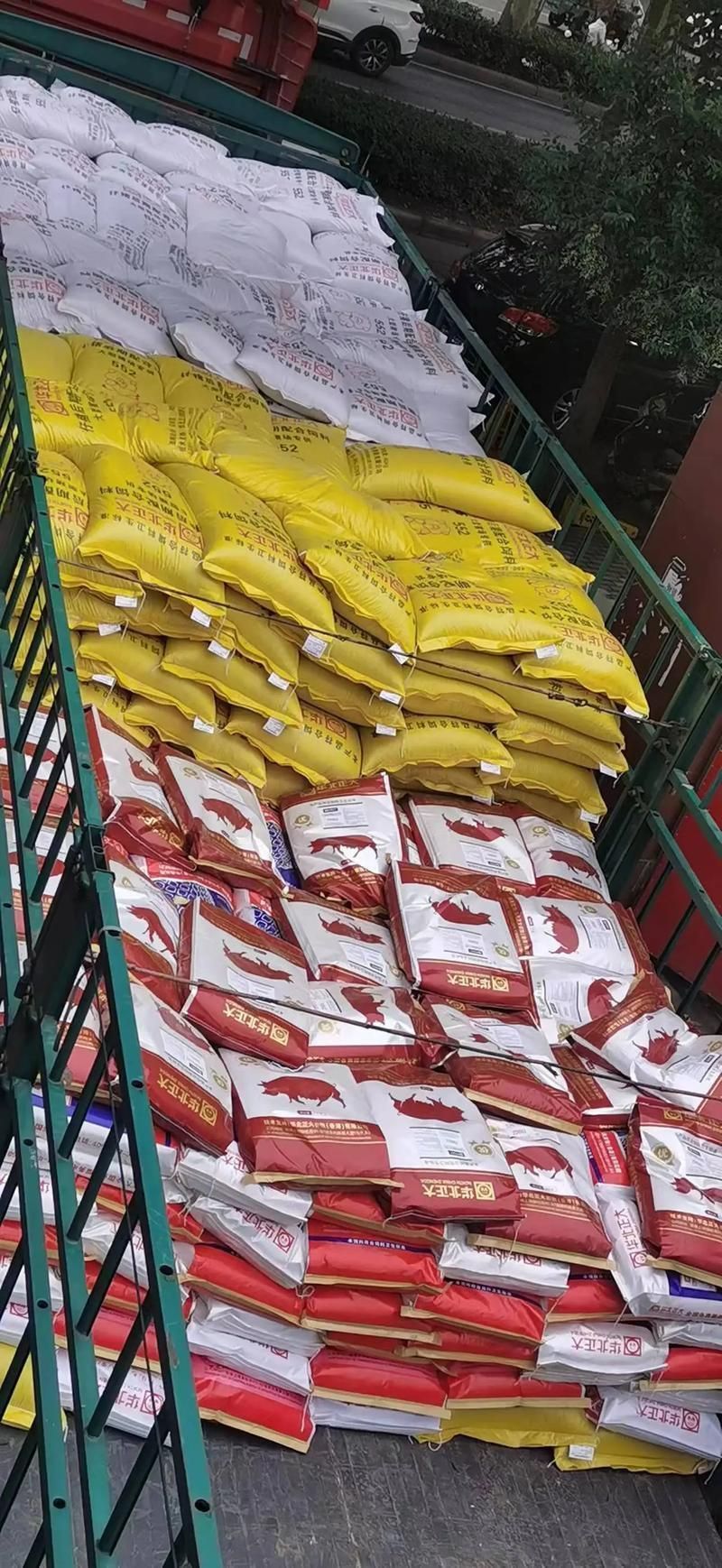 如何判斷飼料的質量好壞？，怎樣判斷飼料質量好壞 如何判斷飼料的質量好壞？，怎樣判斷飼料質量好壞 龍魚百科 第1張