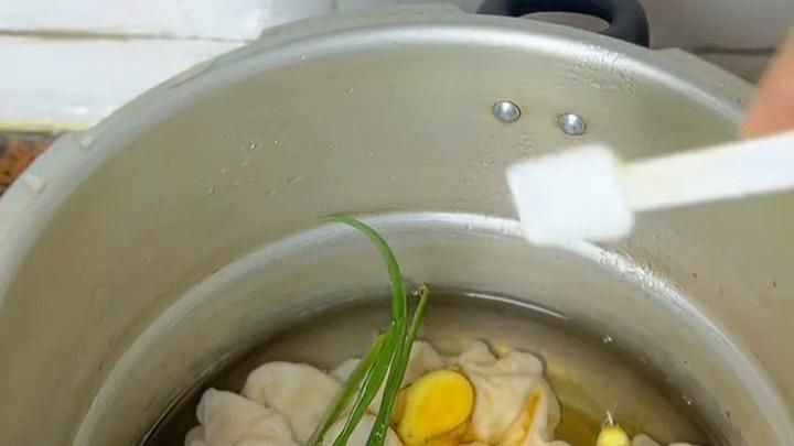 給我推薦幾款龍大的熱門產品，龍之翼智能手表-智能手表-
