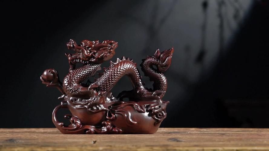 龍擺件尺寸如何選擇，中國(guó)龍極限擺盤分享龍擺件尺寸的選擇是一個(gè)需要綜合考慮多個(gè)因素的過(guò)程 龍擺件尺寸如何選擇，中國(guó)龍極限擺盤分享龍擺件尺寸的選擇是一個(gè)需要綜合考慮多個(gè)因素的過(guò)程 龍魚百科 第7張