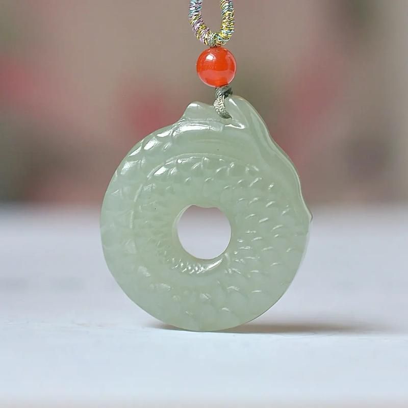 和田玉龍魚有哪些款式？，和田玉龍魚哪個款式最受歡迎和田玉龍魚選購指南