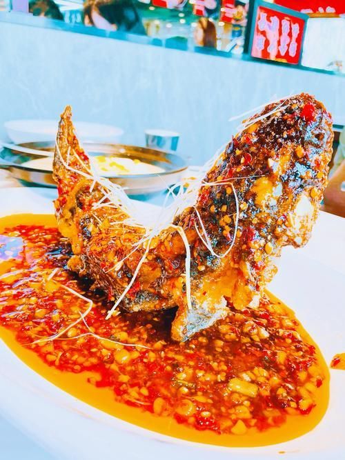 有沒(méi)有魚(yú)擺件擺放的實(shí)例圖片，家居裝修中魚(yú)擺件擺放的實(shí)例圖片 有沒(méi)有魚(yú)擺件擺放的實(shí)例圖片，家居裝修中魚(yú)擺件擺放的實(shí)例圖片 龍魚(yú)百科 第7張