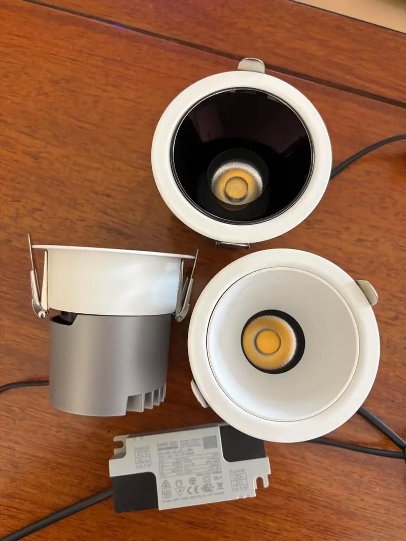 2700K燈使用有哪些注意事項,2700k燈使用時要注意保護眼睛,2700k燈有哪些注意事項 龍魚百科 第2張 2700K燈使用有哪些注意事項,2700k燈使用時要注意保護眼睛,2700k燈有哪些注意事項 2700K燈使用有哪些注意事項,2700k燈使用時要注意保護眼睛,2700k燈有哪些注意事項 龍魚百科 第2張