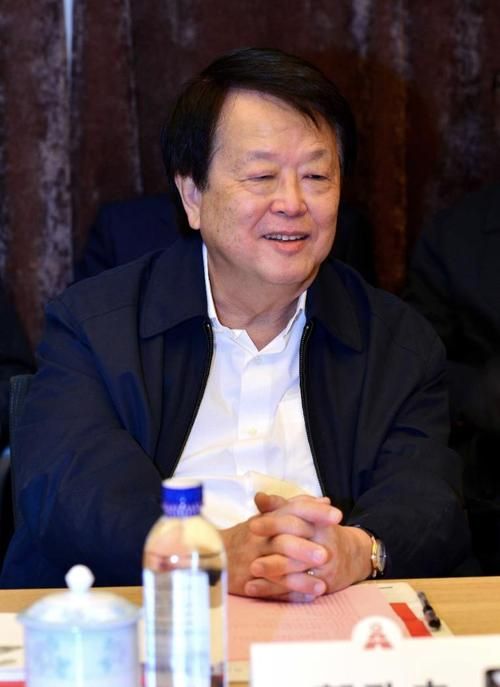 郭孔豐如何繼承家族企業,郭孔豐如何繼承家族企業,他不是被動接班人,而是主動創造者 龍魚百科 第6張 郭孔豐如何繼承家族企業,郭孔豐如何繼承家族企業,他不是被動接班人,而是主動創造者 郭孔豐如何繼承家族企業,郭孔豐如何繼承家族企業,他不是被動接班人,而是主動創造者 龍魚百科 第6張