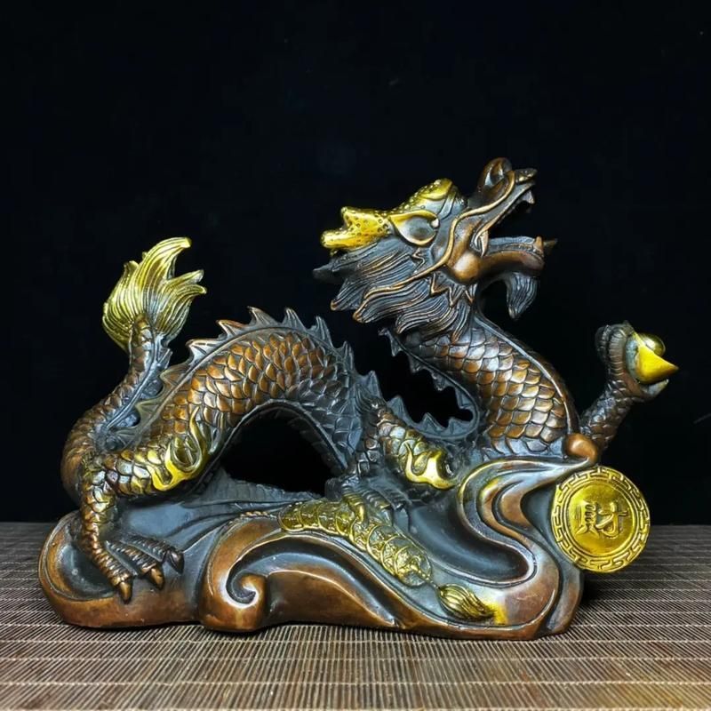 請提供更多龍擺件的圖片，龍擺件有哪些經典造型