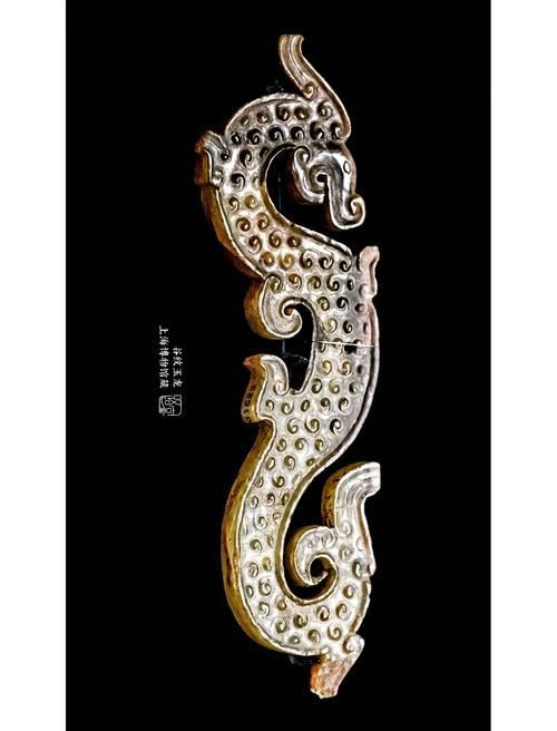 如何判斷龍擺件的年代，陜西歷史博物館收藏的龍擺件