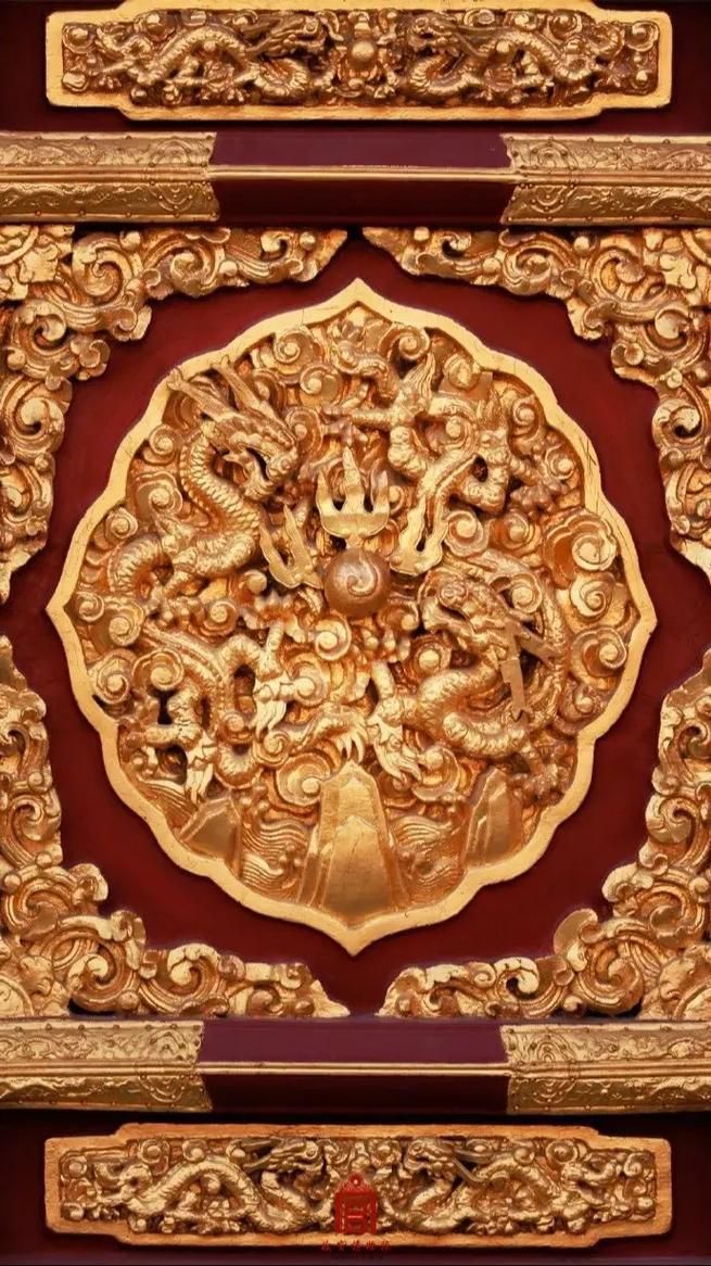 紅龍配色心理學(xué)，“紅龍配色心理學(xué)配色心理學(xué)：浸感與權(quán)威配色心理學(xué)