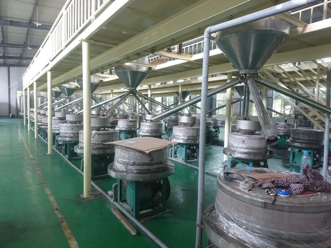 請提供幾張河南榨油機創新的圖片，河南榨油機創新設計摘要：河南榨油機技術創新要點對比表