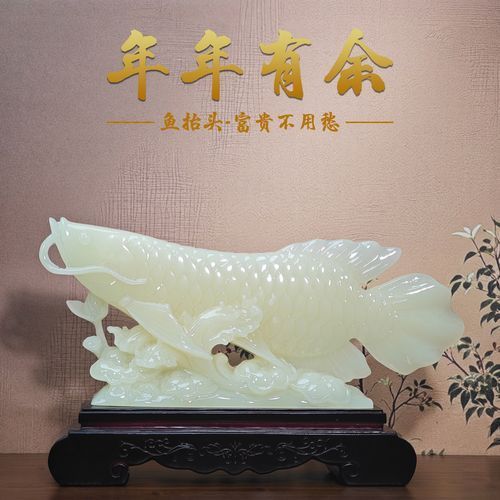 推薦一些適合擺放在客廳的招財龍魚圖片，客廳招財龍魚圖片推薦