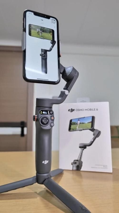 能否提供大疆和智云穩定器的實物圖片，大疆和智云穩定器哪個品牌更值得購買大疆和智云穩定器
