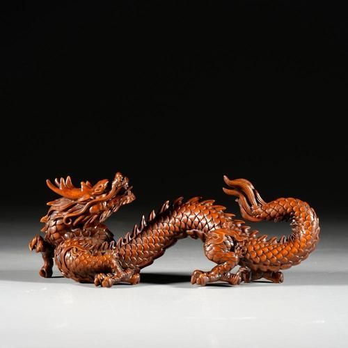 給我更多龍的擺件圖片