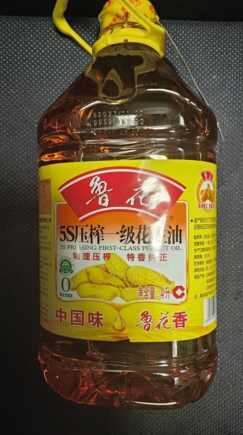 魯花油好還是金龍魚好，魯花油和金龍魚哪個更健康？