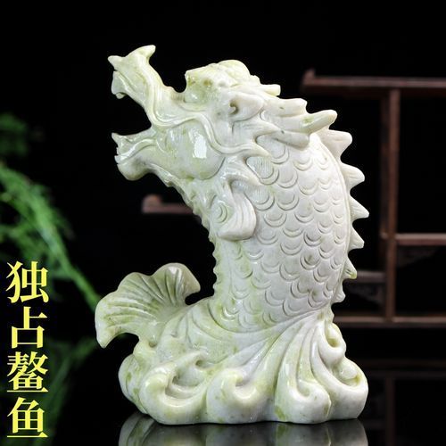 龍頭魚玉擺件有哪些款式，龍頭魚玉擺件是中國傳統玉器中的一種造型和寓意深受人們喜愛