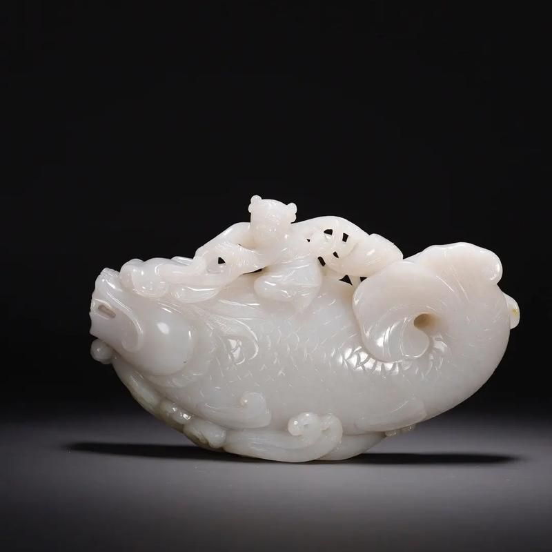 龍頭魚玉擺件有哪些款式，龍頭魚玉擺件是中國傳統玉器中的一種造型和寓意深受人們喜愛