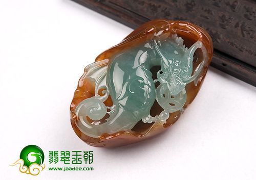 推薦幾款知名的龍頭魚玉擺件，“龍頭魚玉擺件”