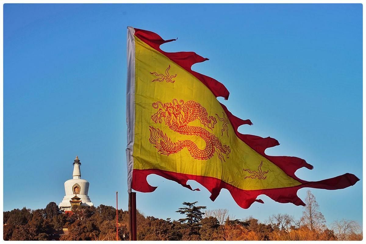 如何正確佩戴紅龍旗，如何正確佩戴紅龍旗思考完成“紅龍旗”并非中國官方旗幟