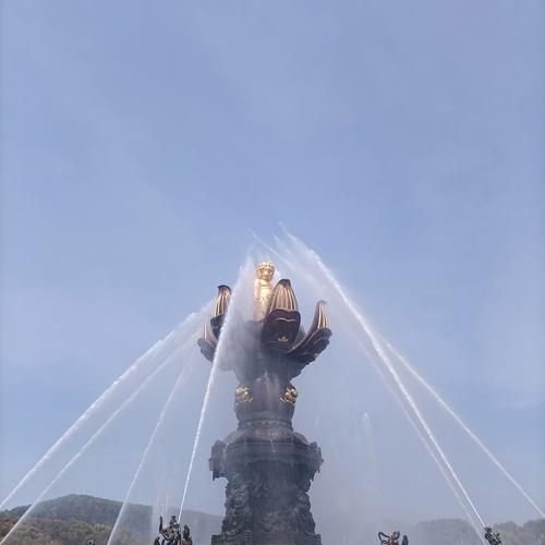 能否提供一張龍的肚子灌水變大的圖片，關(guān)于“龍的肚子灌水變大”的問題