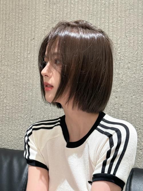 推薦一些適合12-15歲女生的發型，12-15歲女生發型推薦