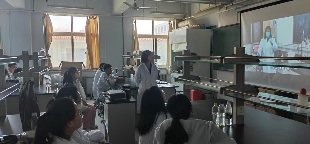 南開大學與龍魚產業有何關聯？，南開大學與龍魚產業之間的關聯主要體現在學術研究和人才培養方面