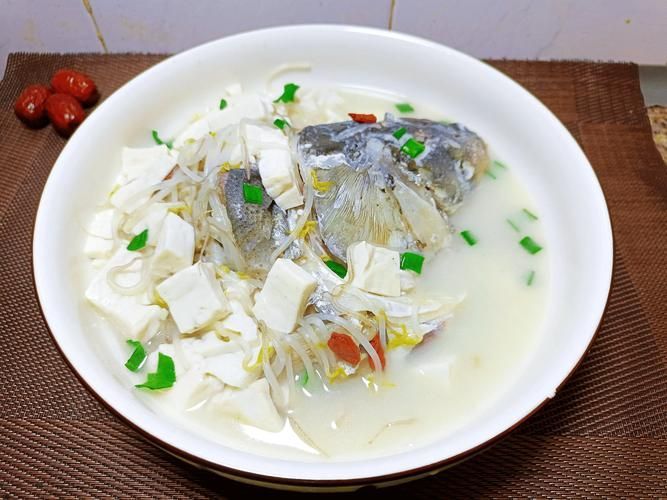 食用龍魚有哪些經典做法，紅燒龍魚（亞洲龍魚、銀龍魚、銀龍魚、銀龍魚、銀龍魚