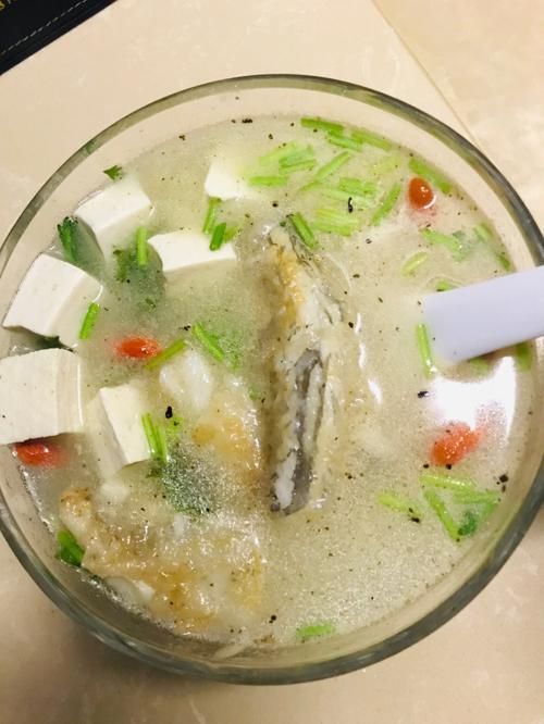 食用龍魚有哪些經典做法，紅燒龍魚（亞洲龍魚、銀龍魚、銀龍魚、銀龍魚、銀龍魚