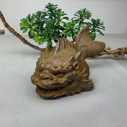 給我一些龍魚鎮宅的圖片，龍魚鎮宅的風水布局