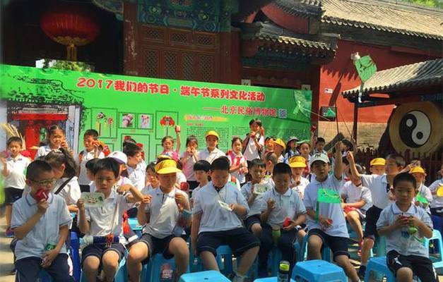 出售二手魚缸標題怎么寫才好：二手魚缸出售標題：幾乎全新1.2米超大二手魚缸功能完好