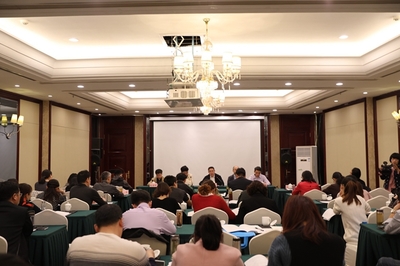 龍魚不愿意游動的原因 龍魚不愿意游動的原因 龍魚百科 第1張