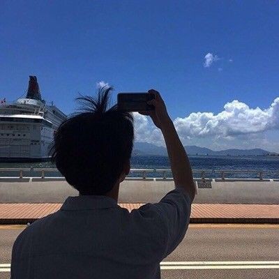 皇冠魚吃下沉還是上浮好，如何判斷皇冠魚是否適應(yīng)下沉飼料