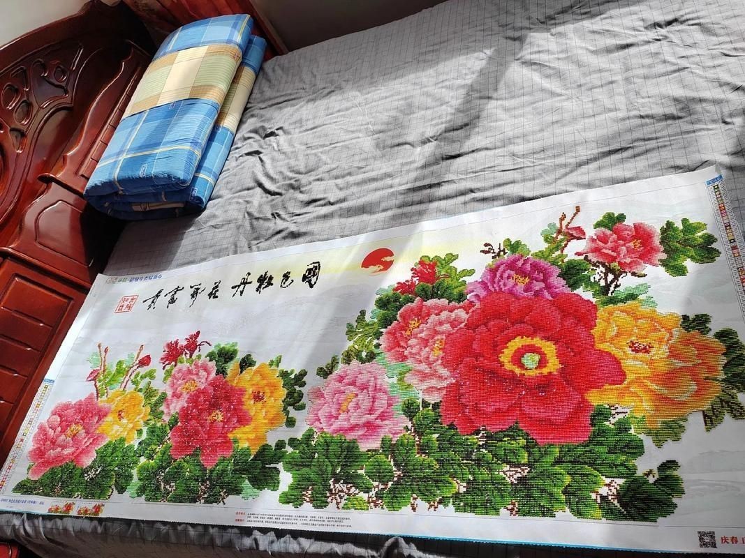 滿鉆鉆石畫成品圖片：2025新款鉆石畫貼滿鉆后我家客廳直接變藝術館