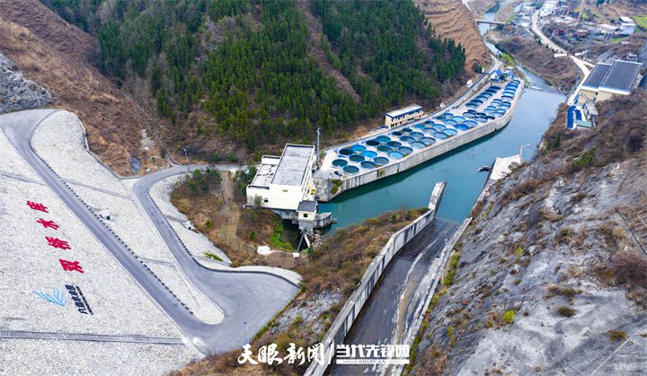 六盤水龍魚店：六盤水市鐘山區龍魚香烤魚店龍魚香烤魚店營業時間
