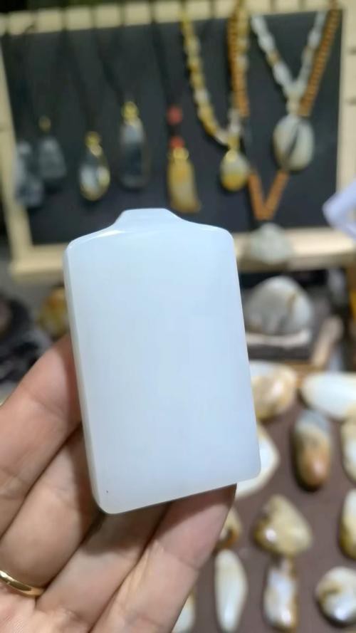 8000萬羊脂玉圖片【8000萬級羊脂玉的收藏價值與鑒別】 8000萬羊脂玉圖片【8000萬級羊脂玉的收藏價值與鑒別】 龍魚論壇 第26張