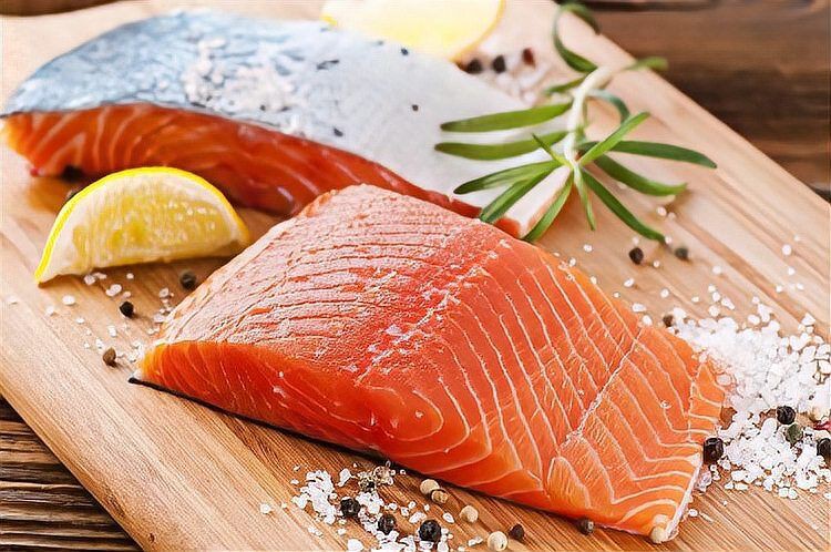 深海紅龍魚為啥不建議吃【深海紅龍魚不被建議食用主要因其潛藏多重健康風險】