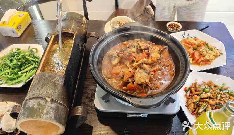 婺源龍魚店【婺源這家店藏著意想不到的美味-大眾點評吃喝玩樂精選大眾點評網】 婺源龍魚店【婺源這家店藏著意想不到的美味-大眾點評吃喝玩樂精選大眾點評網】 全國水族館企業名錄 第1張