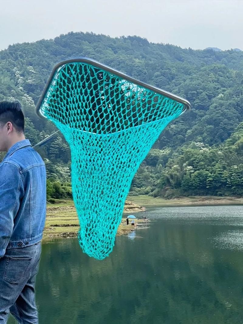 撈魚網兜圖片【《撈魚網兜圖片》】