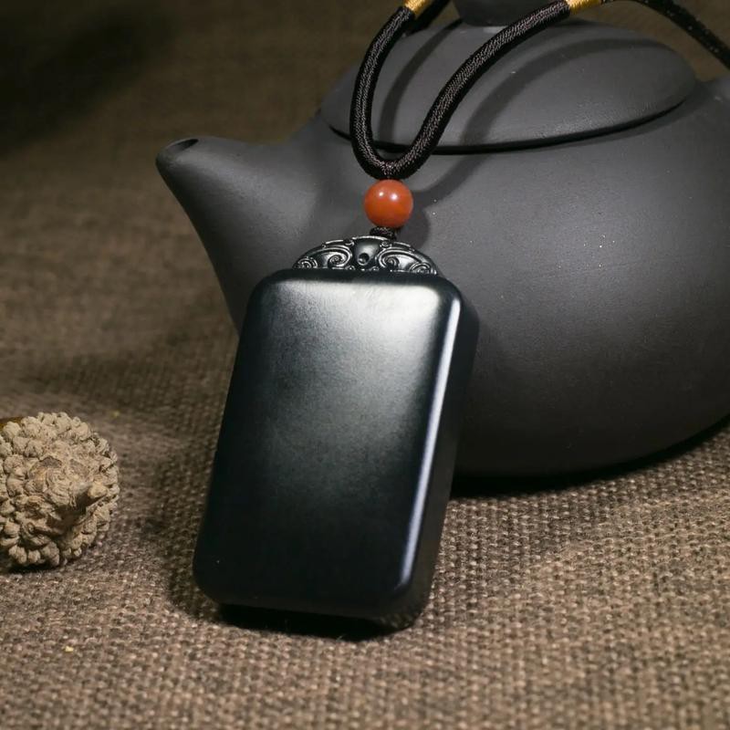 1500萬一克的墨玉圖片，1500萬一克的墨玉是真的嗎？