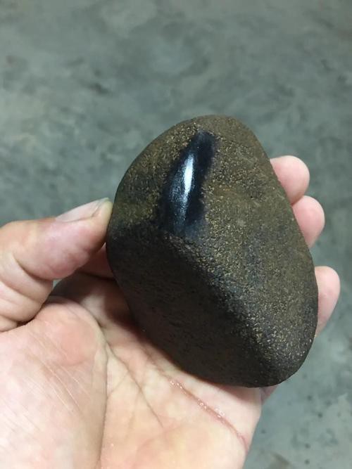 1500萬一克的墨玉圖片，1500萬一克的墨玉是真的嗎？