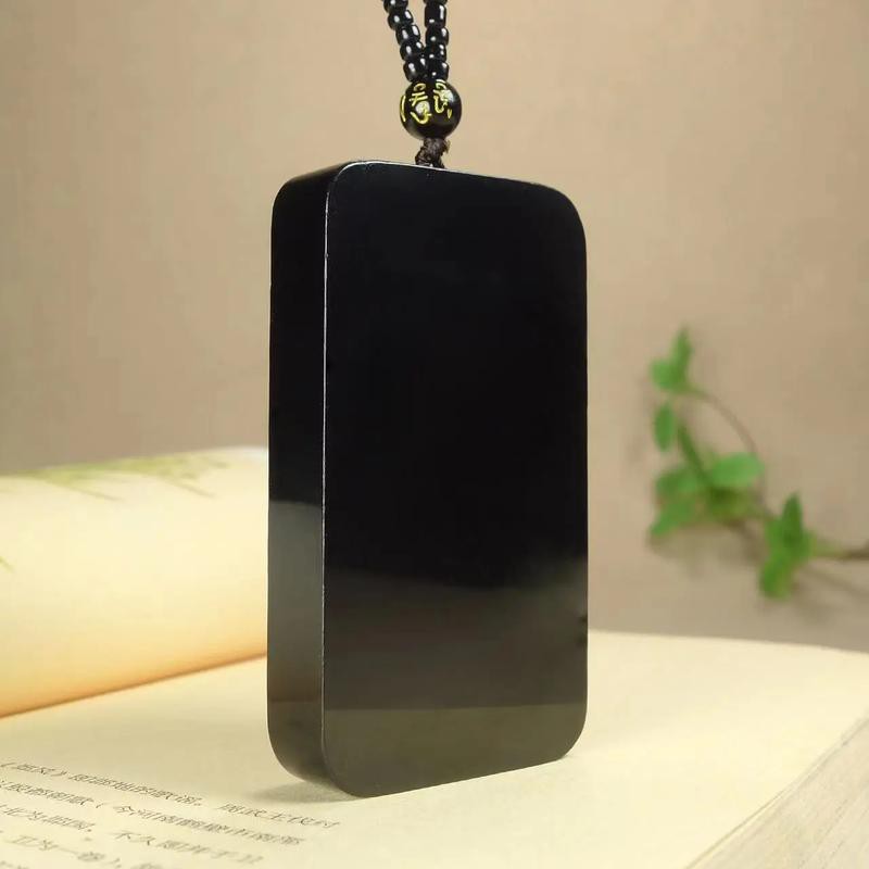 1500萬一克的墨玉圖片，1500萬一克的墨玉是真的嗎？