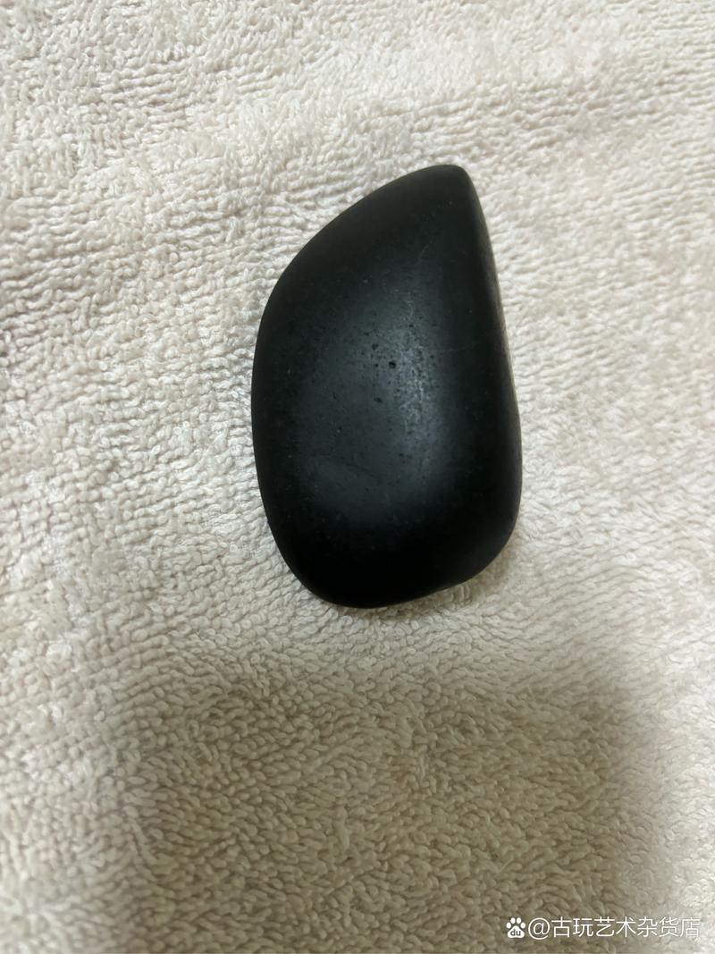 1500萬一克的墨玉圖片，1500萬一克的墨玉是真的嗎？