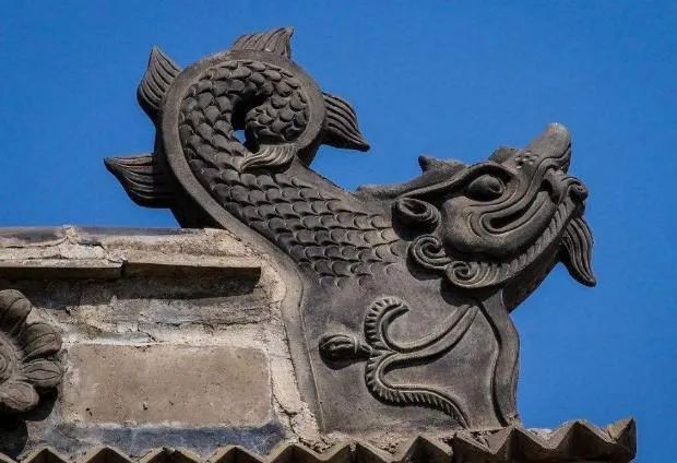 魚化龍辟邪還是招鬼【魚化龍：傳統紋樣的深層寓意與特色魚化龍寓意與現代啟示】 魚化龍辟邪還是招鬼【魚化龍：傳統紋樣的深層寓意與特色魚化龍寓意與現代啟示】 龍魚百科 第15張