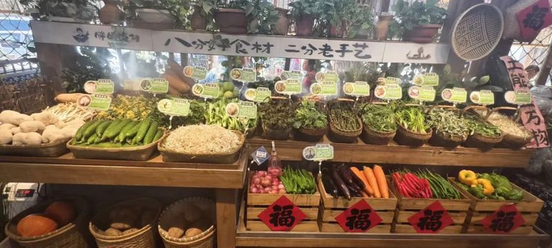 江城哈尼族龍魚店【“江城哈尼族龍魚店”融合民族特色與現(xiàn)代餐飲文化】