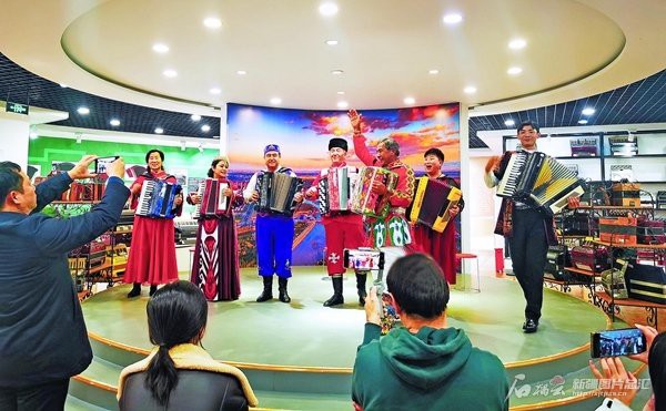 伊寧縣龍魚店【伊寧縣龍魚店有哪些特色龍魚】 伊寧縣龍魚店【伊寧縣龍魚店有哪些特色龍魚】 全國水族館企業(yè)名錄 第5張