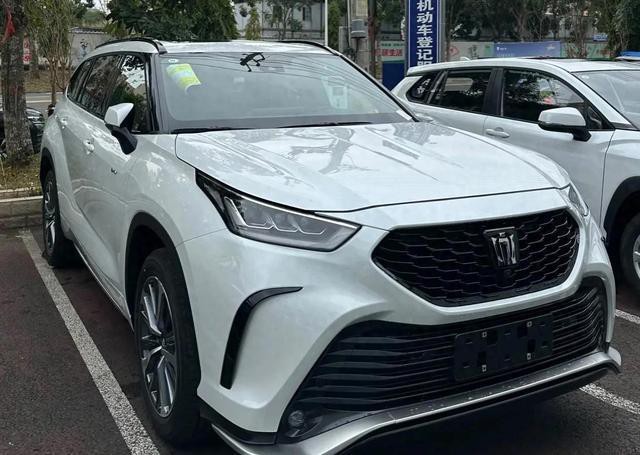 豐田皇冠車價最低價格，豐田旗下的豪車王，被遺忘的黑馬 豐田皇冠車價最低價格，豐田旗下的豪車王，被遺忘的黑馬 龍魚論壇 第5張